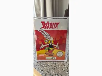 Inpastad Asterix med akrylbox