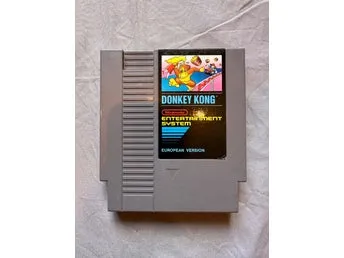 Donkey Kong - Nintendo NES (European Version) - 5 Skruvar