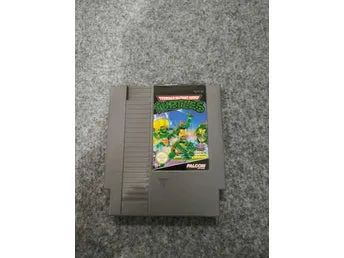 Teenage Mutant Hero Turtles - NES