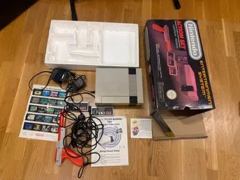 Nintendo NES Action Set Konsol med Super Mario Bros. / Duck Hunt