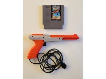 Nintendo NES Super Mario Bros. / Duck Hunt spelkassett med Zapper ljuspistol